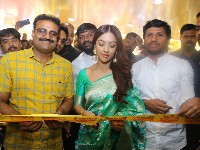 Anu Emmanuel Launched Chandana Brothers Shopping Mall At Vikarabad